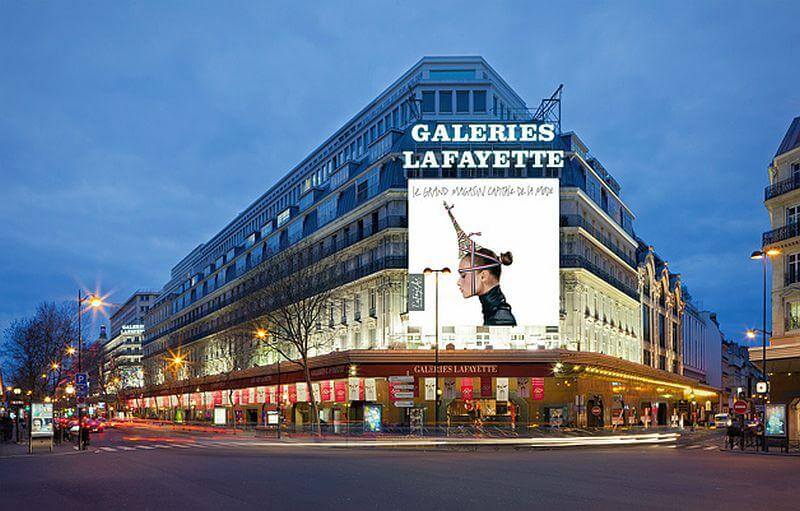 Frente da Loja Galeries Laffayete em Paris