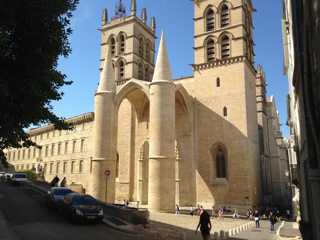 Vista da Catedral de Montpellier
