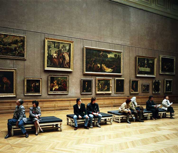 Exposição no Museu do Louvre em Paris
