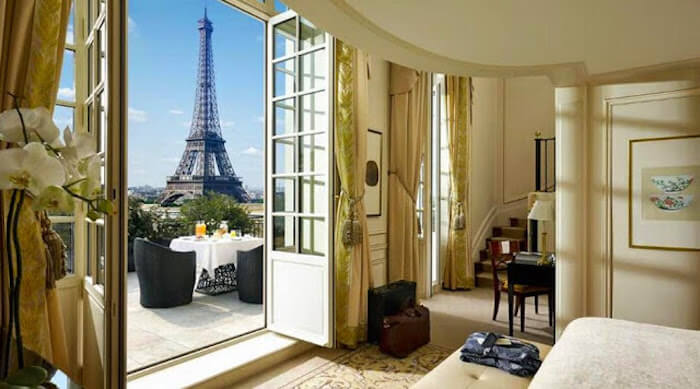 Vista do hotel em Paris