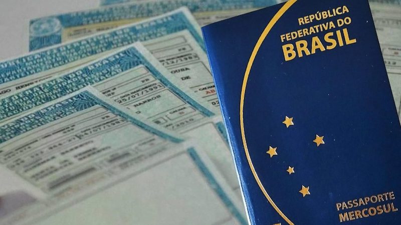 Passaporte e carteira de habilitação (CNH)