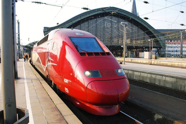 Trem de Paris a Bruxelas