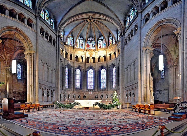 Altar da Catedral Saint-Jean
