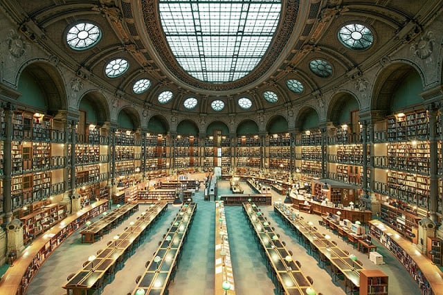 Biblioteca em Paris