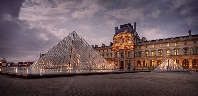 Museu do Louvre na França