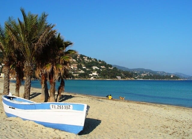 Praia des Huttes no sul da França