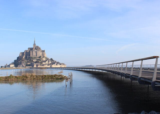 Caminho para Mont Saint Michel 