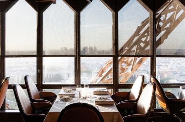 Restaurante Le Jules Verne em Paris
