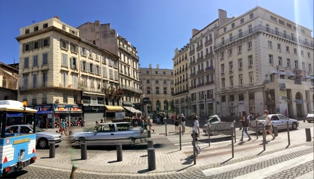Rua em Marselha