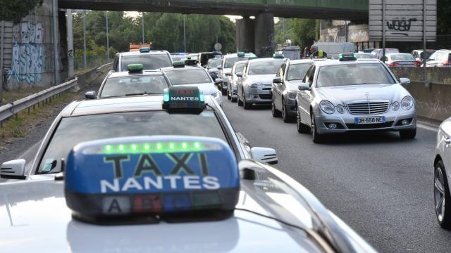 Taxi em Nantes