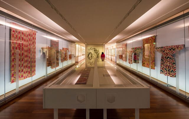 Artesania asiática do Museu Guimet em Paris