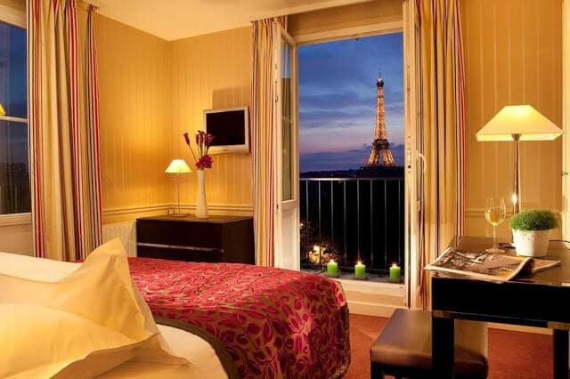 Hotel La Comtesse em Paris - quarto