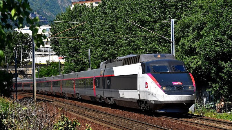 Viagem de trem de Grenoble a Paris