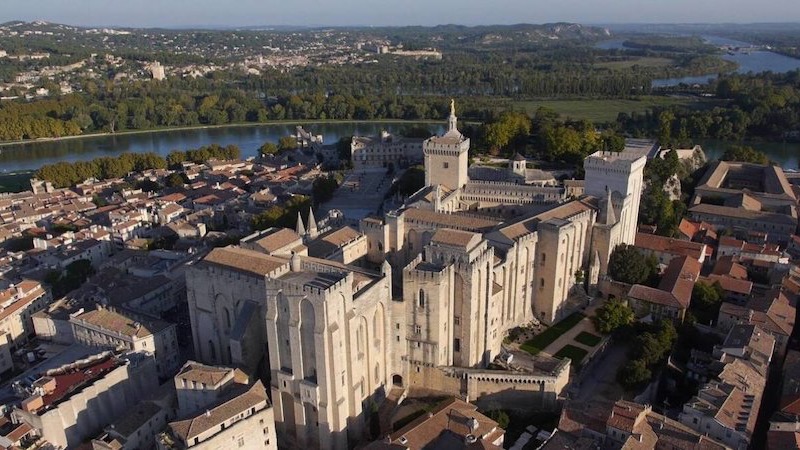Vista do Palácio dos Papas em Avignon