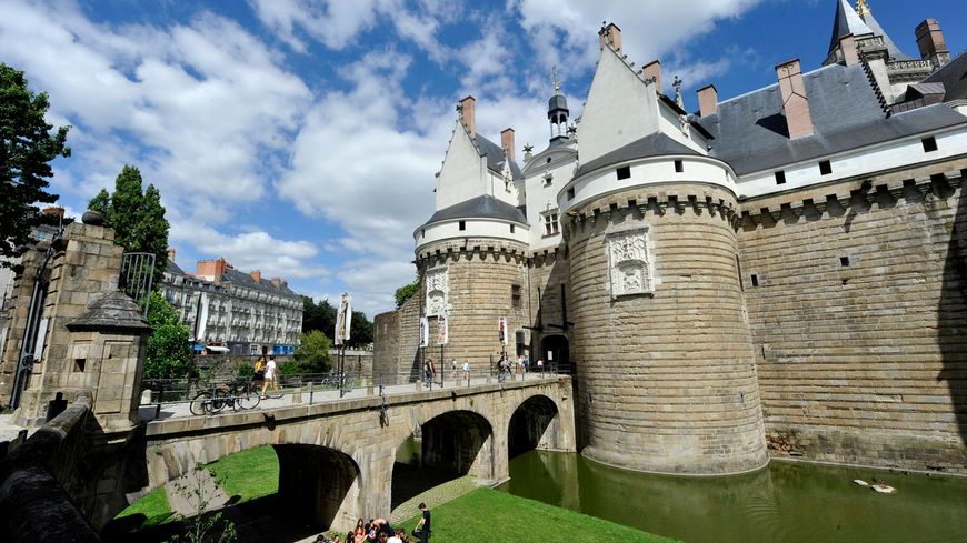 Entrada do Castelo dos Duques da Bretanha em Nantes
