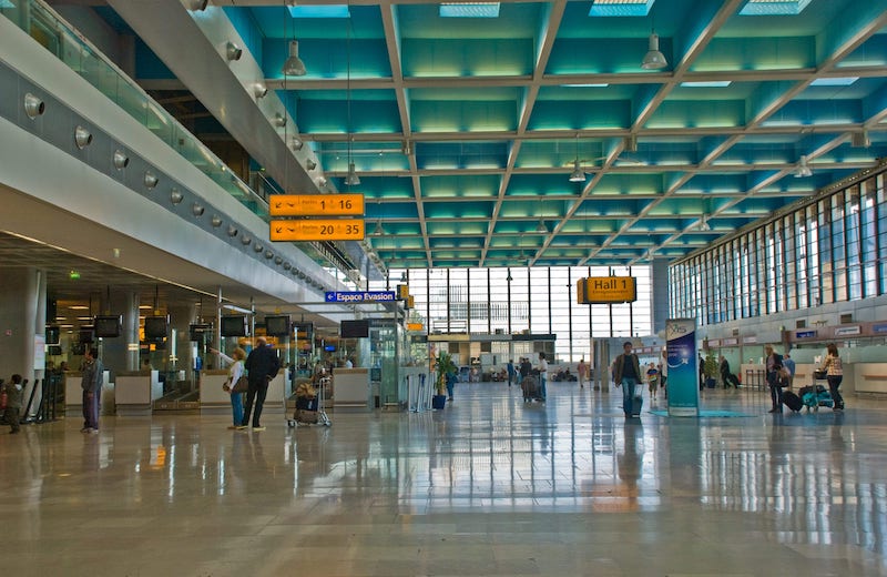 Interior do Aeroporto de Marselha