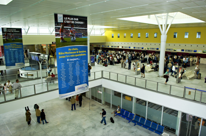 Interior do Aeroporto de Bordéus
