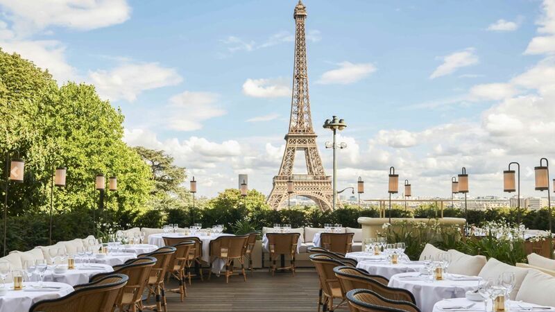 Restaurante Girafe em Paris e vista para Torre Eiffel